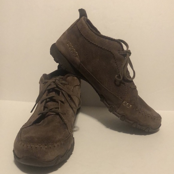 Skechers Women’s Chocolate Brown Bikers-Lineage Leather Suede Chukka Boots - Picture 3 of 9